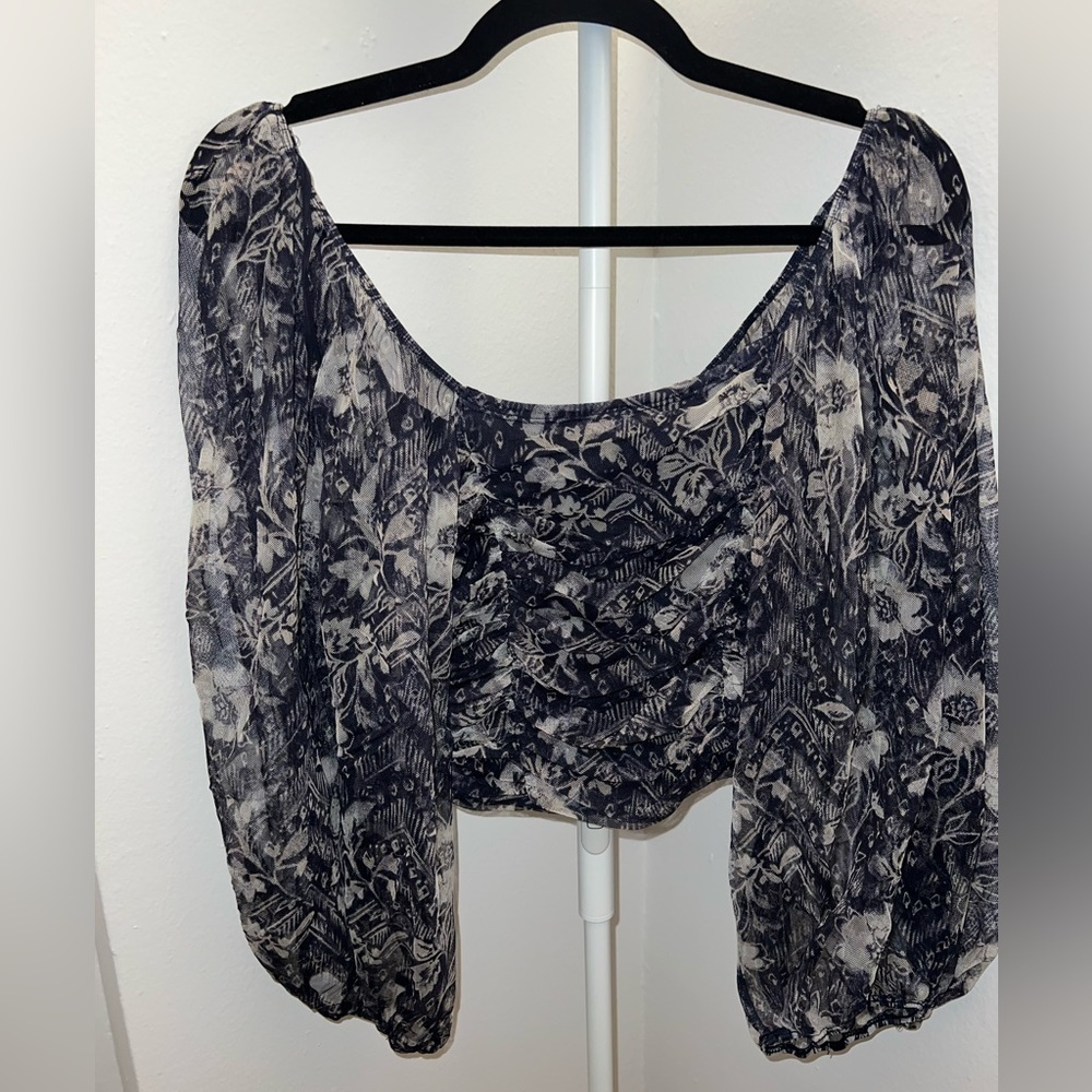 Long Sleeve Crop